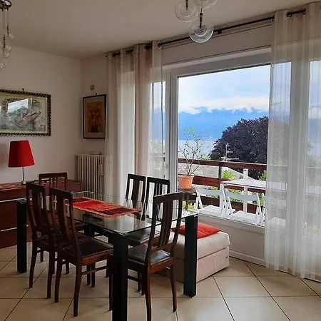 Apartment La Finestra Sul - In Con Vista E Posto Auto Coperto Stresa